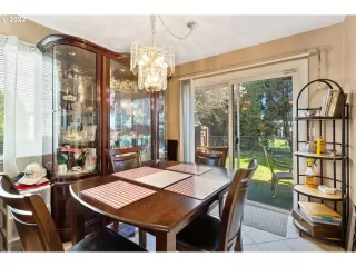 Photo #5: 22327022 Listing