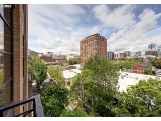 Photo #4: 22327814 Listing 