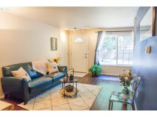 Photo #3: 22328712 Listing