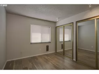 Photo #3: 22330136 Listing