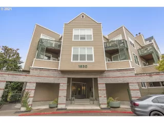 Photo #1: 22330318 Listing 