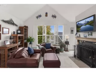 Photo #3: 22330318 Listing 