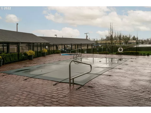 MLS: 22331270 Condo For Sale