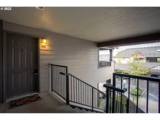 Photo #3: 22331270 Listing