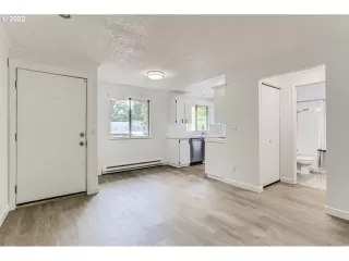 Photo #2: 22332886 Listing 