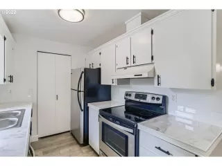 Photo #4: 22332886 Listing 