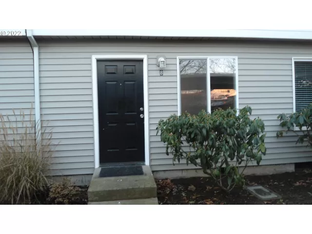 MLS: 22333189 Condo For Sale