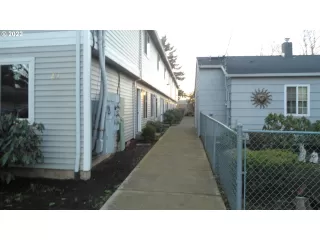 Photo #3: 22333189 Listing 