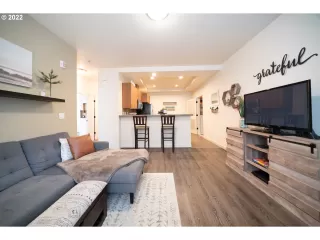 Photo #2: 22333814 Listing