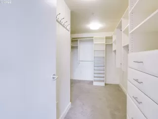 Photo #5: 22333957 Listing