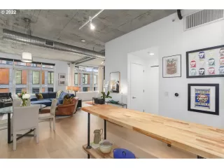 Photo #3: 22334078 Listing