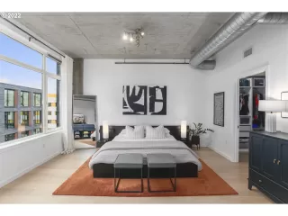 Photo #5: 22334078 Listing