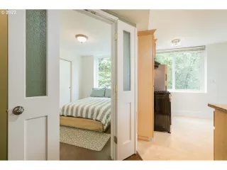 Photo #5: 22334640 Listing 