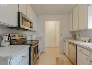 Photo #4: 22335620 Listing 
