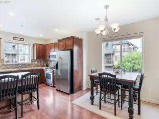 Photo #2: 22336026 Listing 