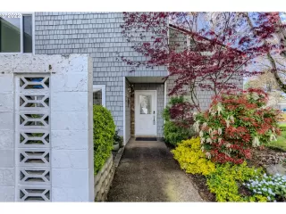 Photo #1: 22336467 Listing 