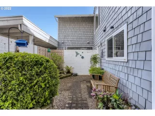 Photo #2: 22336467 Listing 