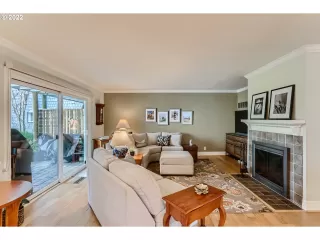 Photo #4: 22336467 Listing 