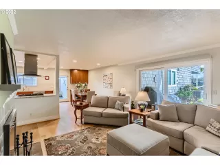 Photo #5: 22336467 Listing 