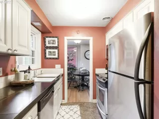 Photo #2: 22336477 Listing