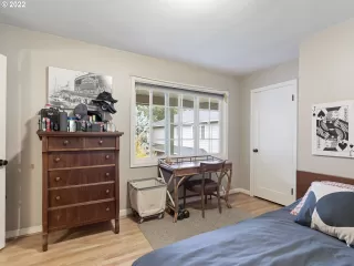 Photo #6: 22336477 Listing