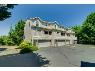 Photo #1: 22336595 Listing