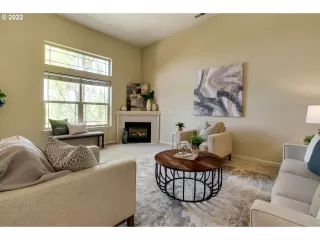 Photo #4: 22336595 Listing