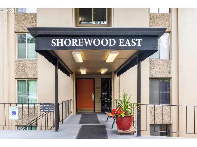 MLS: 22336827 Condo For Sale