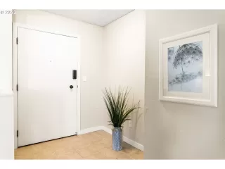 Photo #3: 22336827 Listing 