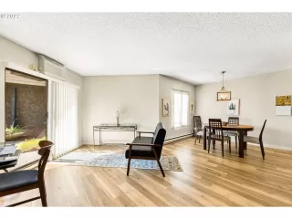 Photo #6: 22336827 Listing 