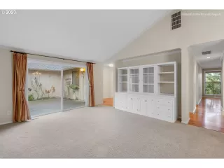 Photo #6: 22338061 Listing 