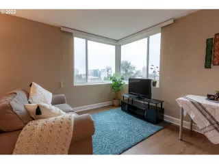 Photo #4: 22338326 Listing 