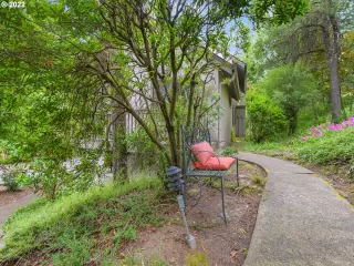 Photo #3: 22338391 Listing