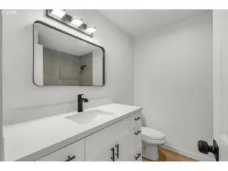 Photo #6: 223390233 Listing