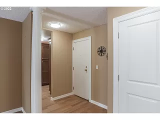 Photo #6: 22339104 Listing 