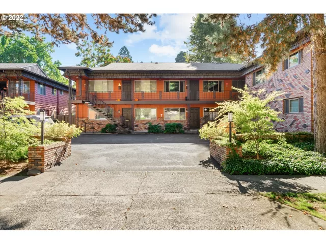 MLS: 22339782 Condo For Sale