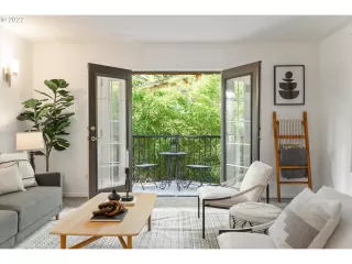 Photo #3: 22339782 Listing 