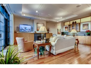 Photo #5: 22339794 Listing 