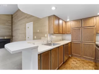 Photo #5: 22340363 Listing 