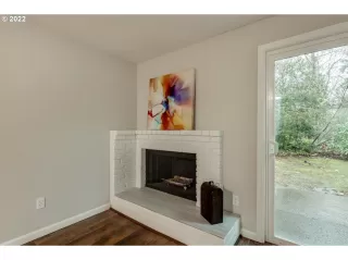 Photo #6: 22340871 Listing