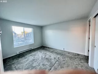 Photo #6: 22342344 Listing