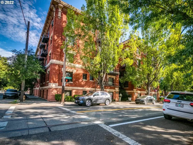 MLS: 22342647 Condo For Sale