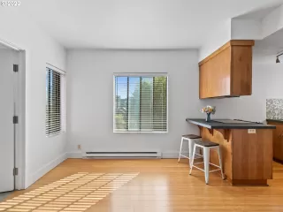 Photo #2: 22342647 Listing