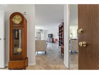 Photo #2: 22342955 Listing 