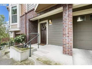 Photo #2: 22343052 Listing