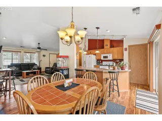 Photo #6: 22343215 Listing 