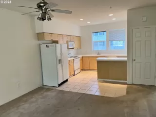 More Details about MLS # 22343813 : 19910 SW POPLARWOOD PL