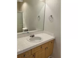 Photo #5: 22343813 Listing