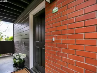 Photo #1: 22345237 Listing