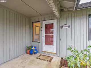 Photo #3: 22346598 Listing